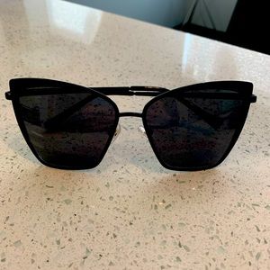 Diff Becky Black Sunglasses - NEW!